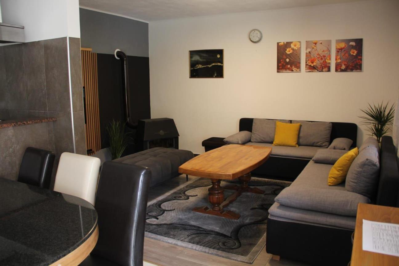 קנין Apartman Lilium מראה חיצוני תמונה